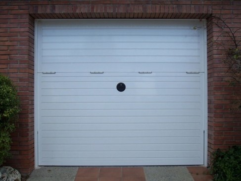 3-Puertabasculanteresidencial