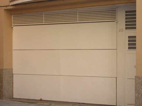 puerta seccional 2.jpg